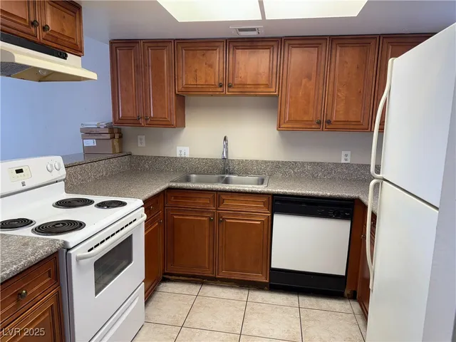 $1,195 | 237 North 18th Street, Unit B, Las Vegas, NV 89101