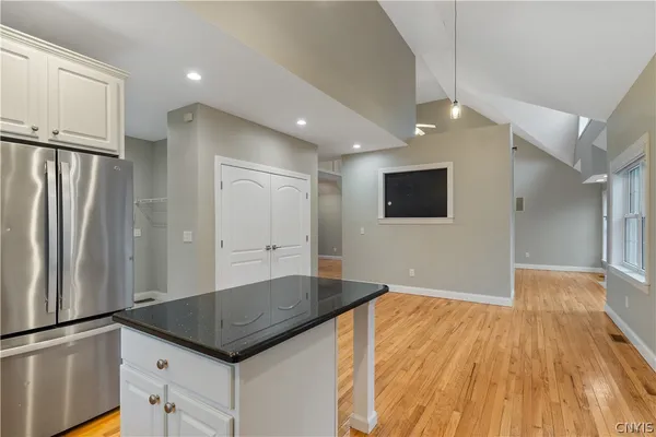 $599,999 | 7541 Plum Hollow Circle, Clay, NY 13090