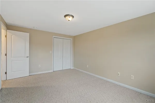 $599,999 | 7541 Plum Hollow Circle, Clay, NY 13090