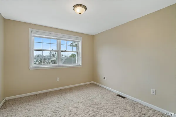 $599,999 | 7541 Plum Hollow Circle, Clay, NY 13090