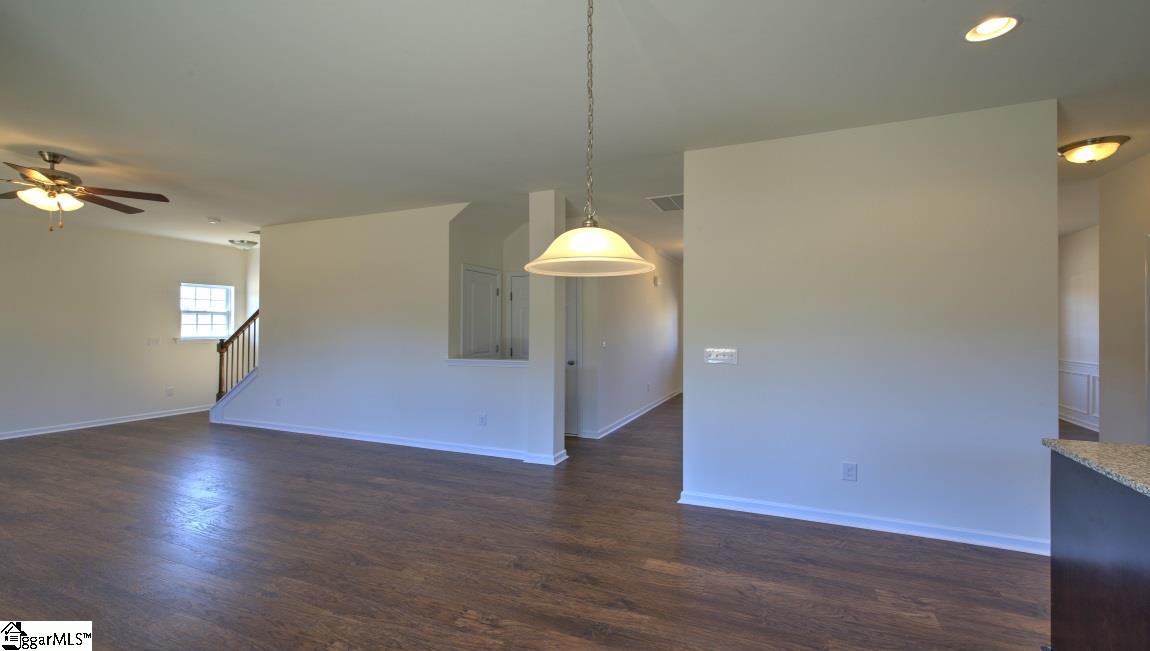 216 Addlestone Circle Fountain Inn, SC 29644 - Photo 12 of 33 Gallery Image 12
