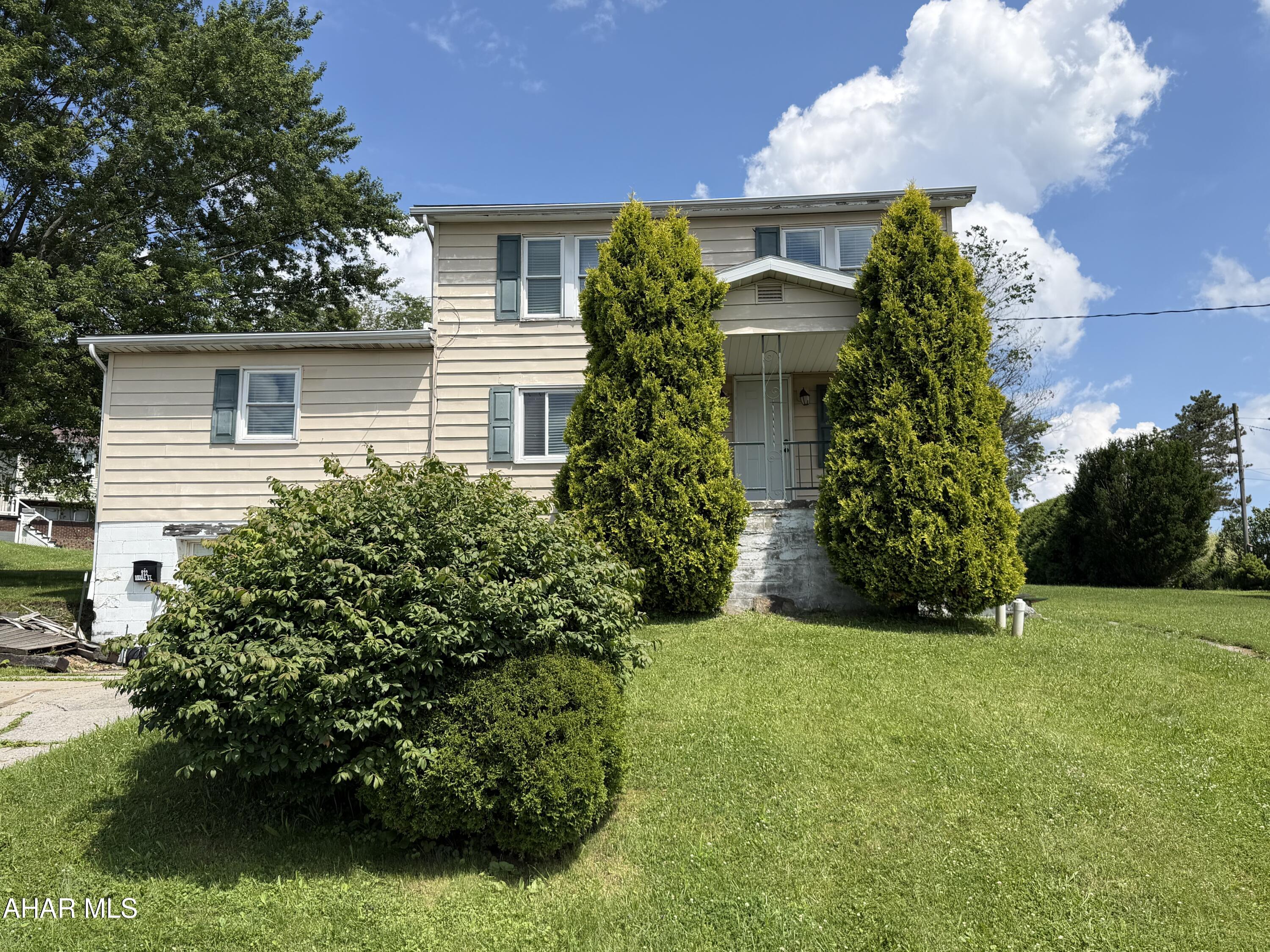922 Middle Street Gallitzin, PA 16641 - Photo 1 of 40