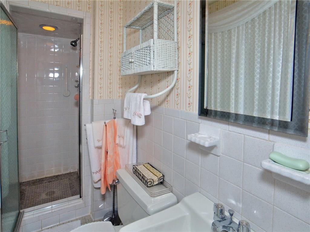 7930 Dollman Road Pittsburgh, PA 15235 - Photo 17 of 25 Gallery Image 17