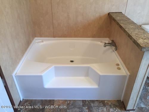 2067 Sipsey Road Jasper, AL 35504 - Photo 7 of 9 Gallery Image 7