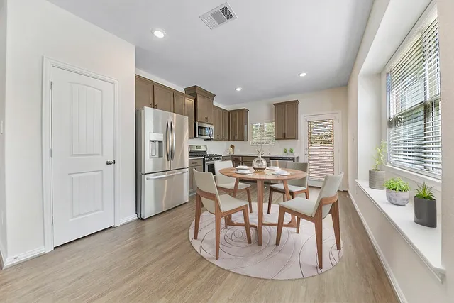 $2,500 | 115 Silver Sky Street, Conroe, TX 77304