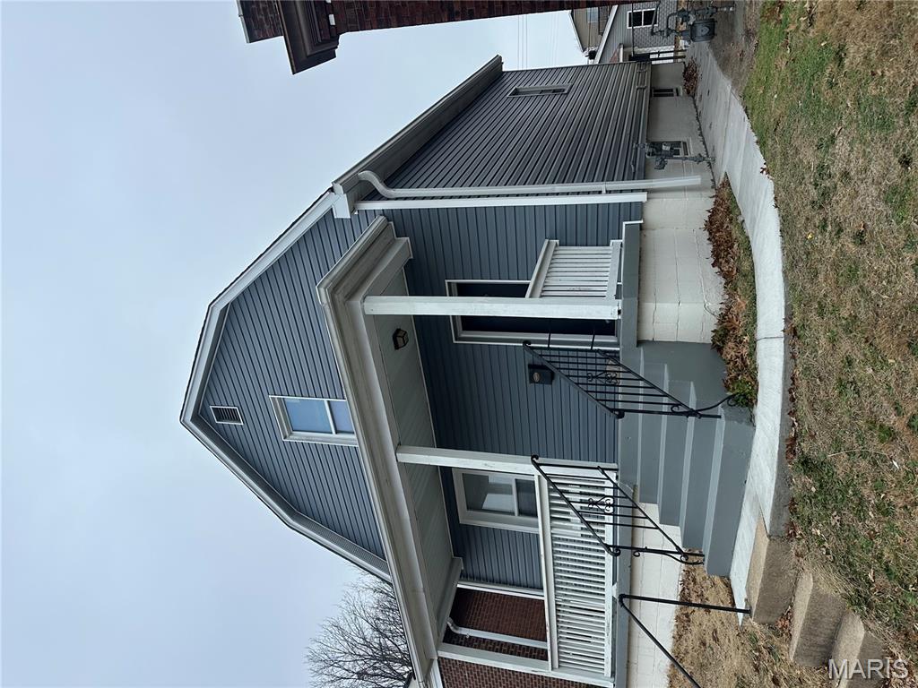 4417 Wallace Street St. Louis, MO 63116 - Photo 2 of 22