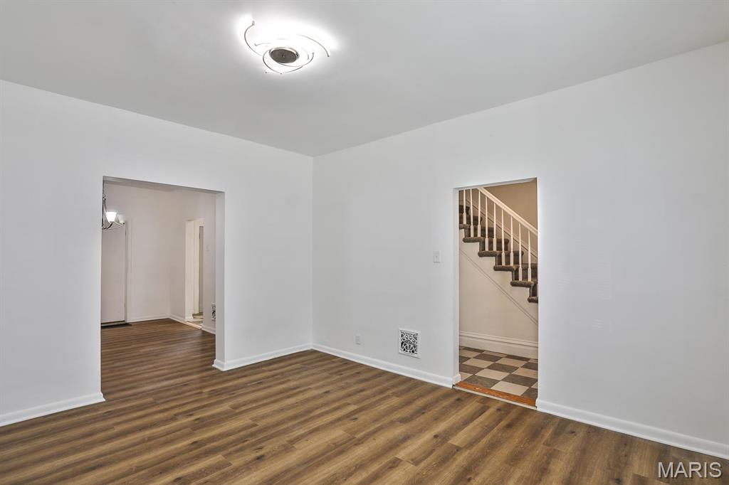 4417 Wallace Street St. Louis, MO 63116 - Photo 5 of 22