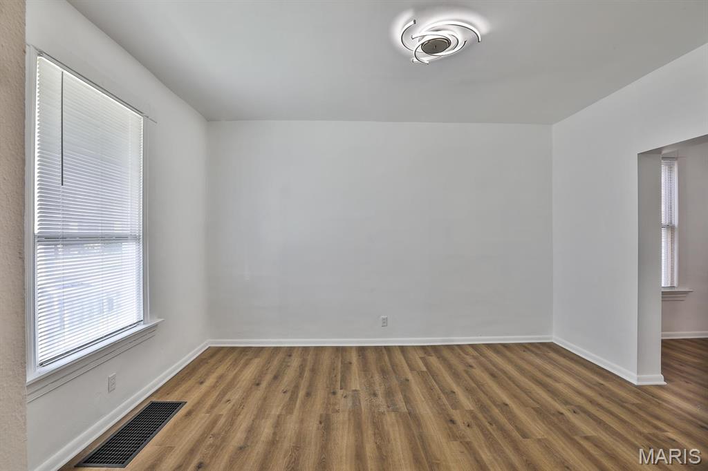 4417 Wallace Street St. Louis, MO 63116 - Photo 6 of 22