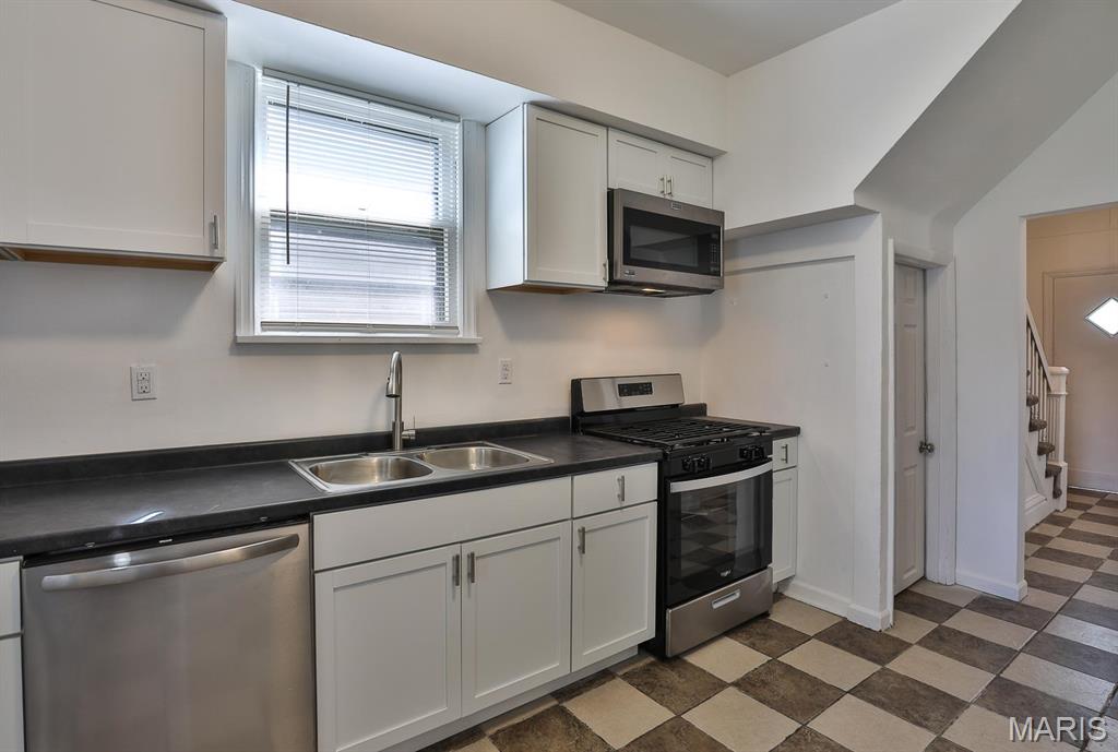 4417 Wallace Street St. Louis, MO 63116 - Photo 10 of 22