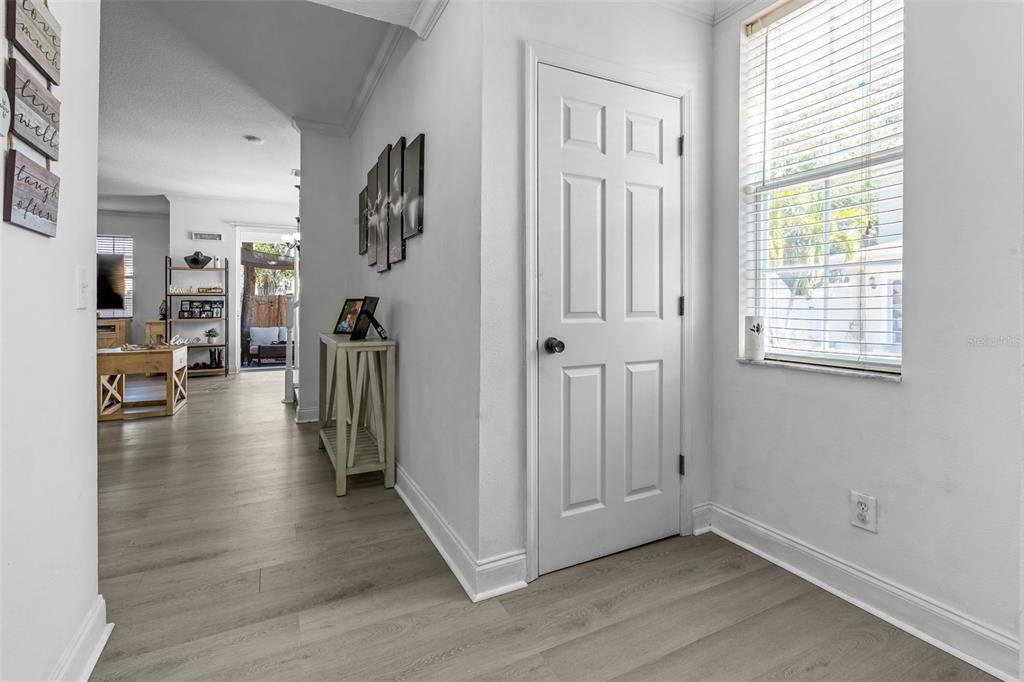 4068 Alan Drive Largo, FL 33771 - Photo 4 of 40