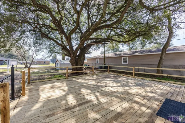 $197,000 | 22105 Highway 1, Plaquemine, LA 70764
