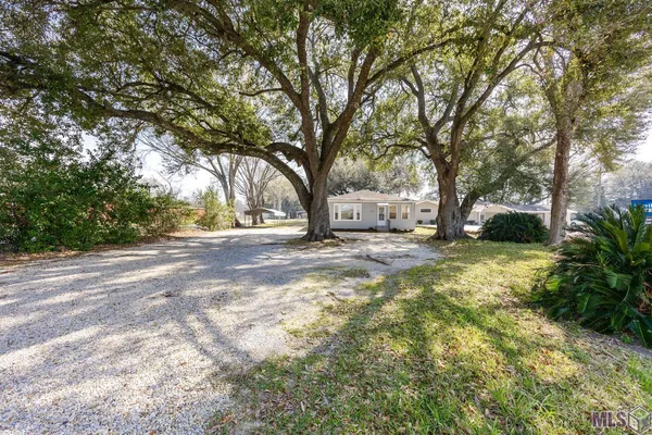 $197,000 | 22105 Highway 1, Plaquemine, LA 70764