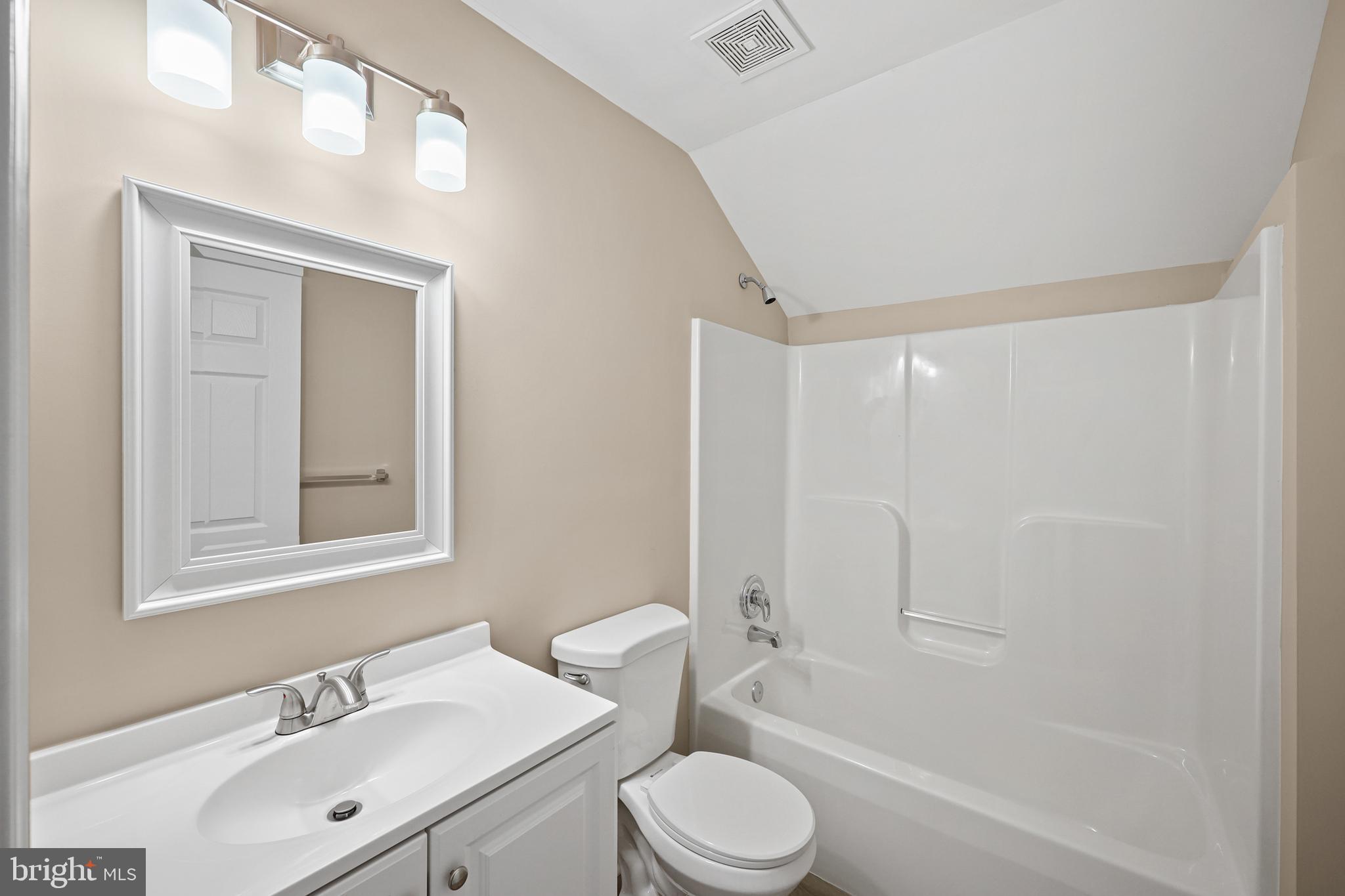 7409 Sandy Spring Road Laurel, MD 20707 - Photo 36 of 52 Upper level full bath
