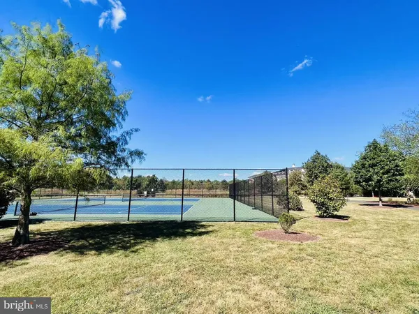 a sign that is on the wall of a building