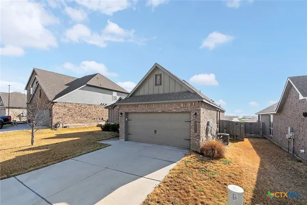 a view of a house with a outdoor space