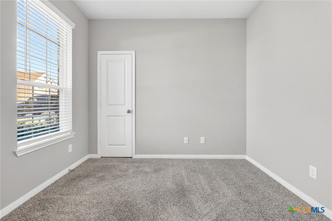 1709 Sprence Street Temple, TX 76502 - Photo 4 of 26