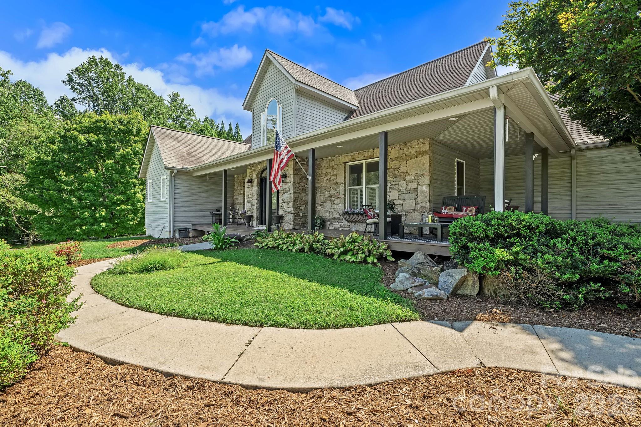 187 Duncan Creek Road Fletcher, NC 28732 - Photo 5 of 48 Gallery Image 5