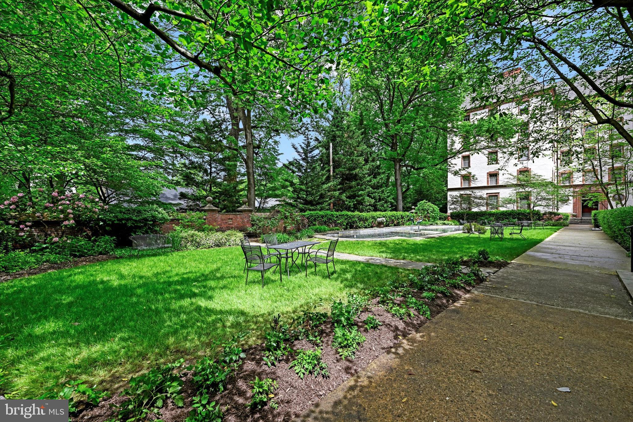 6 Upland Road, Unit Q3 Baltimore, MD 21210 - Photo 26 of 27 a view of a park with large trees