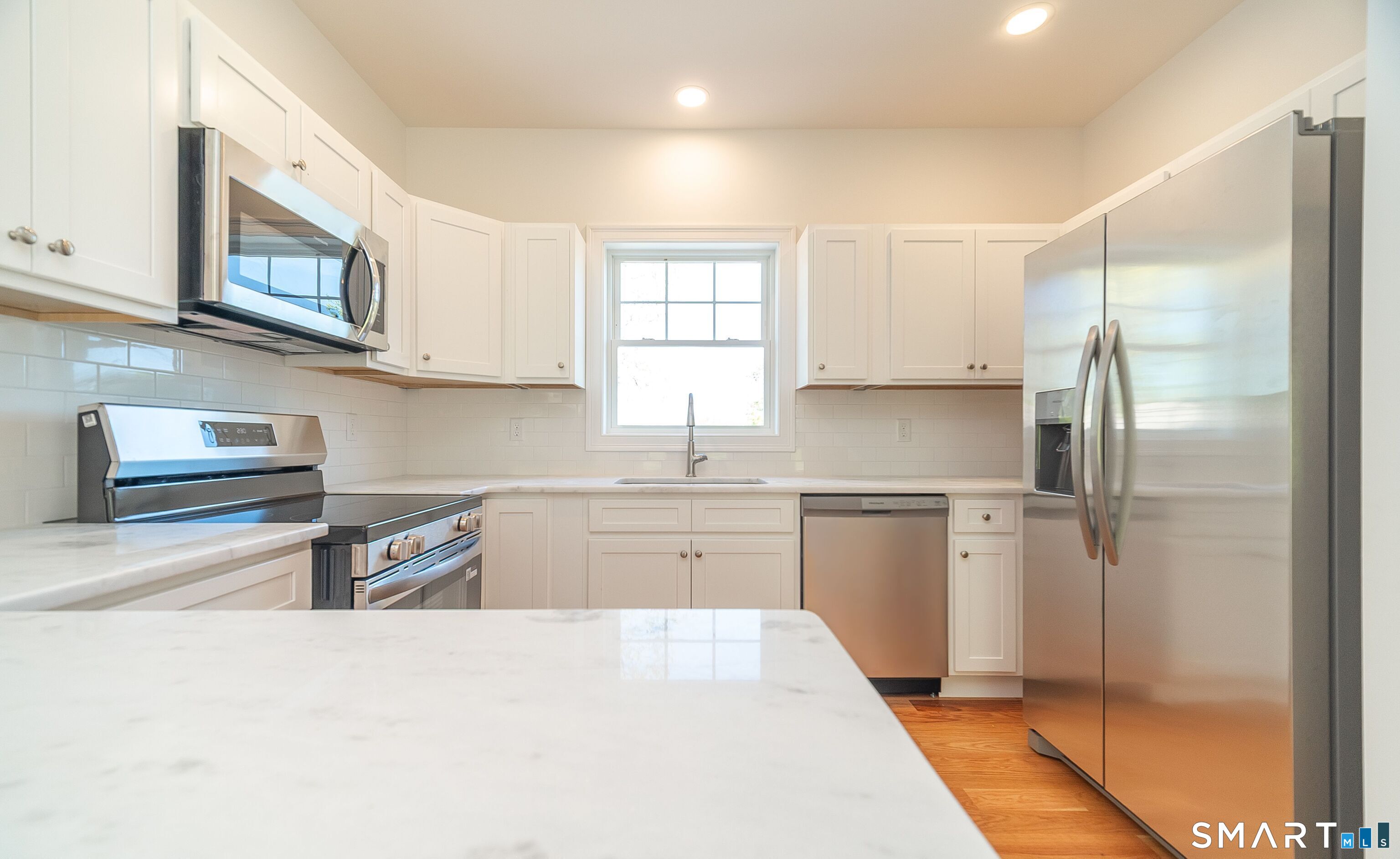1154 Poquonnock Road, Unit 7 Groton, CT 06340 - Photo 4 of 22