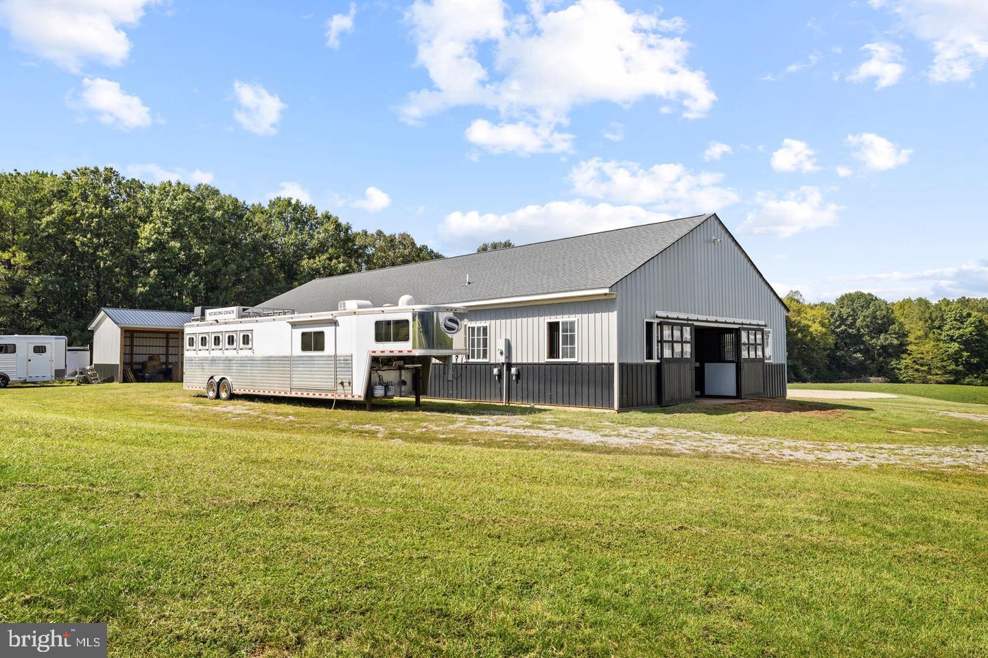 19113 Irby Spring Road Rockville, VA 23146 - Photo 11 of 75 Lots of parking space