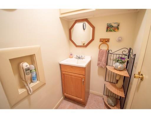 41 Senator Street Springfield, MA 01129 - Photo 9 of 16