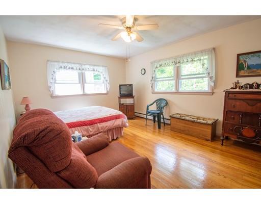 41 Senator Street Springfield, MA 01129 - Photo 10 of 16