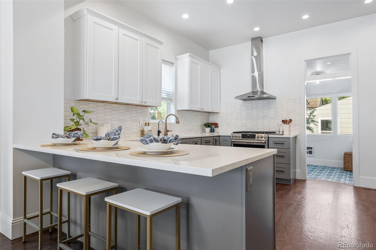 571 South Sherman Street Denver, CO 80209 - Photo 12 of 40