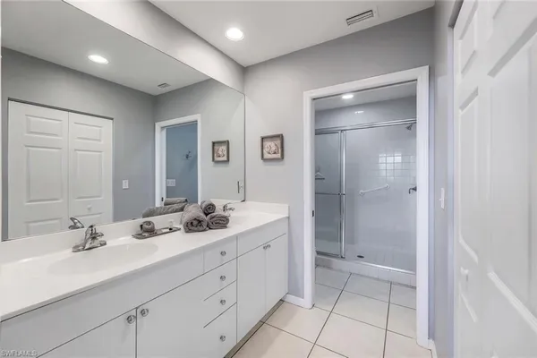 $3,000 | 460 Launch Circle, Unit 401, Naples, FL 34108