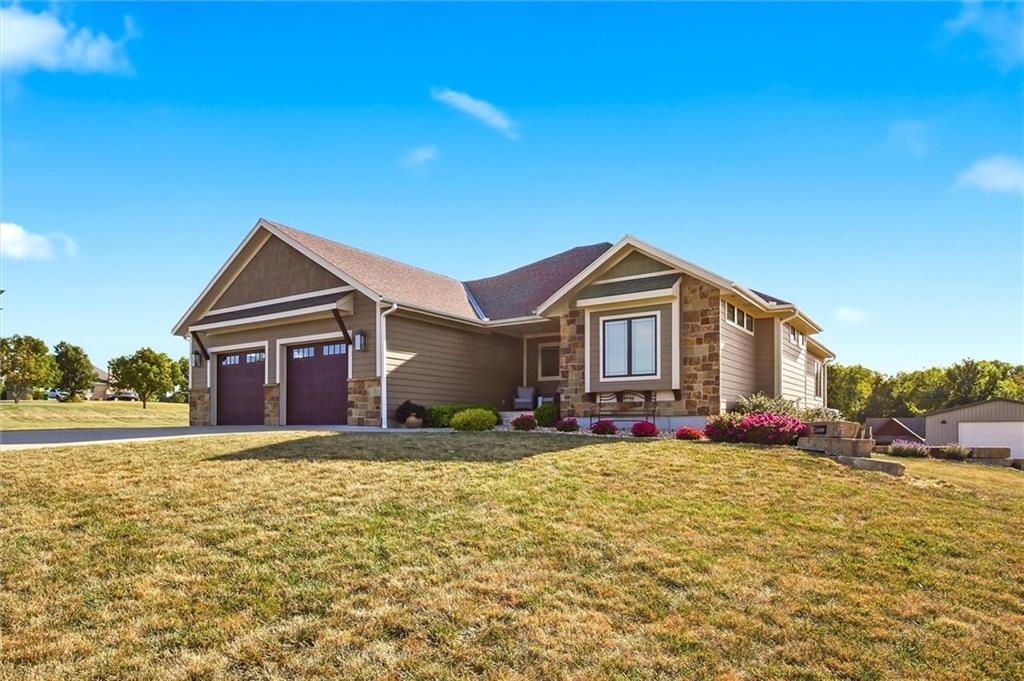 26009 South Summit Road Harrisonville, MO 64701 - Photo 29 of 45 Gallery Image 29