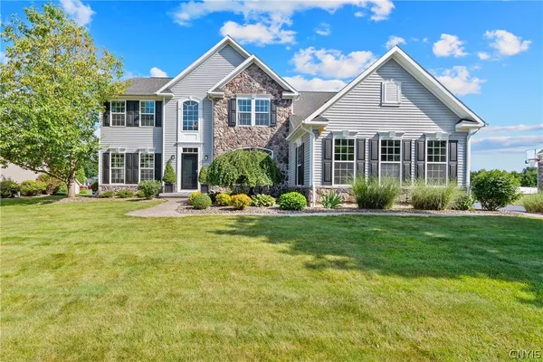 $639,900 | 4434 Millstream Drive, Clay, NY 13041
