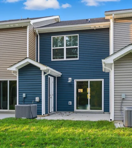 $215,900 | 133 Quarry Point Drive, Unit C133, Clarksville, TN 37043