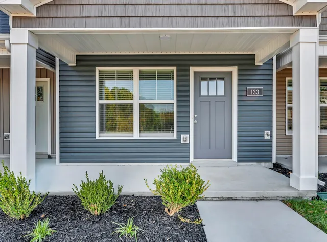 $215,900 | 133 Quarry Point Drive, Unit C133, Clarksville, TN 37043