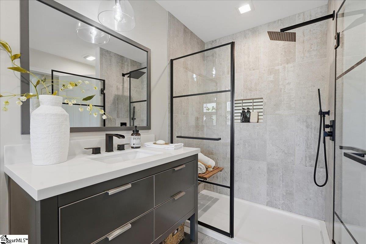 240 Stonehaven Way Seneca, SC 29672 - Photo 34 of 47