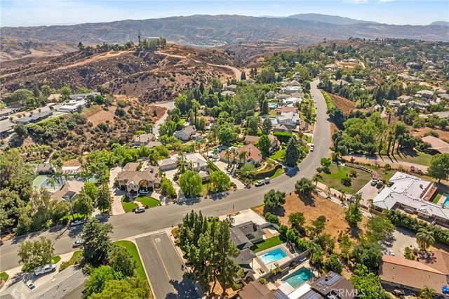 $1,150,000 | 30746 East Sunset Drive South, Redlands, CA 92373