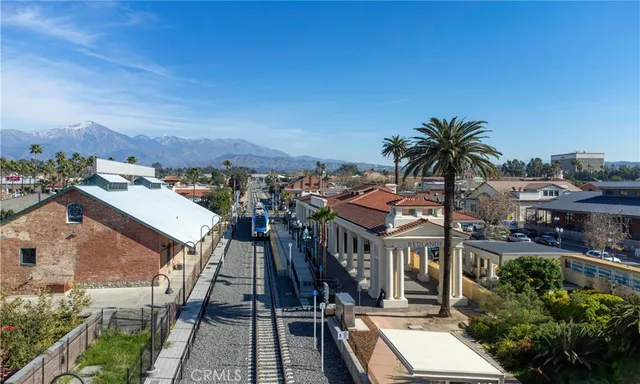 $1,150,000 | 30746 East Sunset Drive South, Redlands, CA 92373