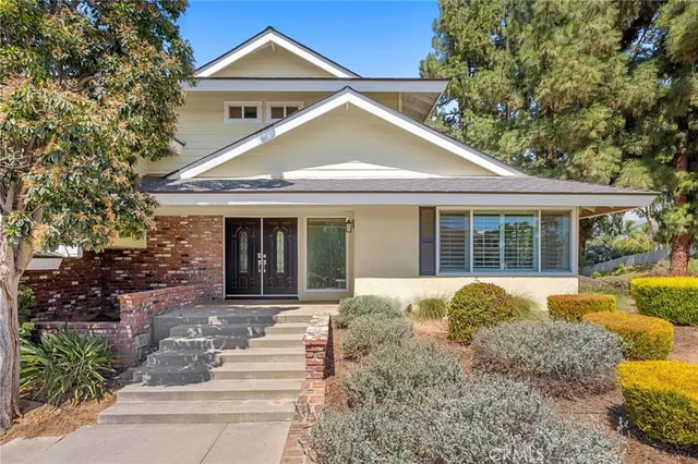 $1,150,000 | 30746 East Sunset Drive South, Redlands, CA 92373