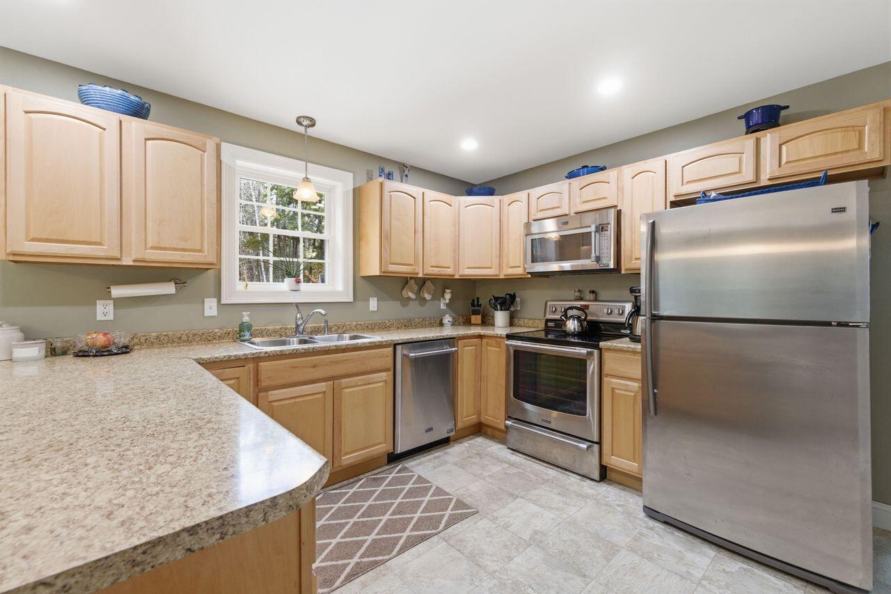 720 Parker Farm Road Buxton, ME 04093 - Photo 11 of 43 3G0A9082