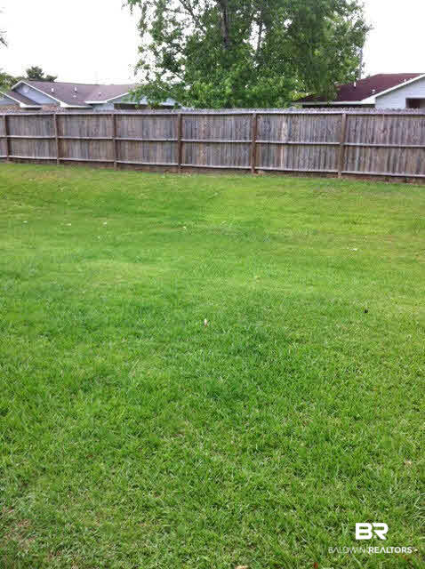 426 Cedar Court Foley, AL 36535 - Photo 5 of 9 Back Yard