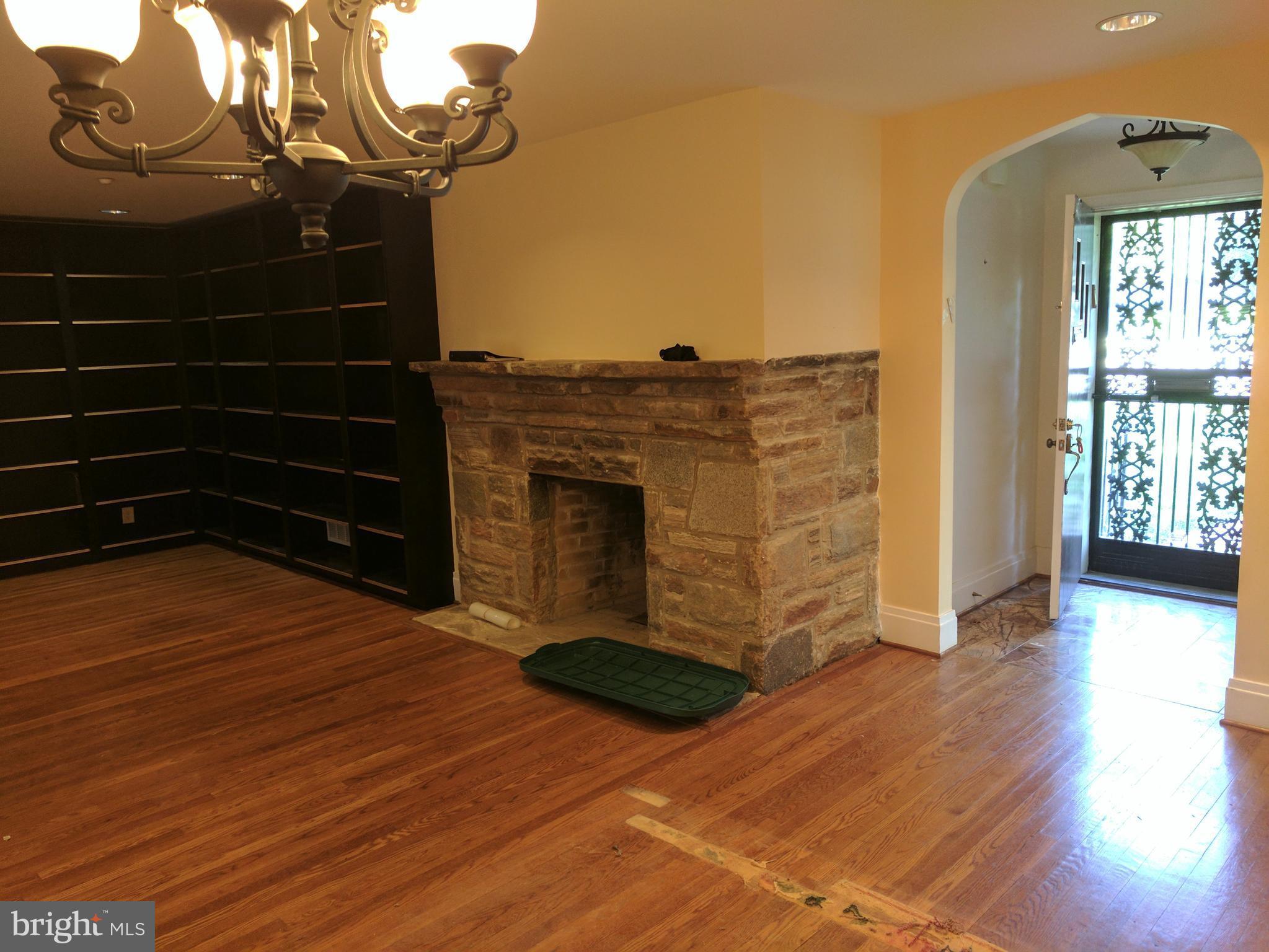 3501 Fallstaff Road Baltimore, MD 21215 - Photo 2 of 9 Interior (General)