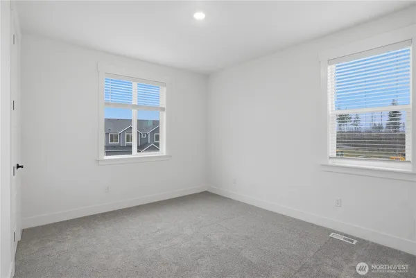 $849,950 | 20464 Myrtle Place East, Bonney Lake, WA 98391