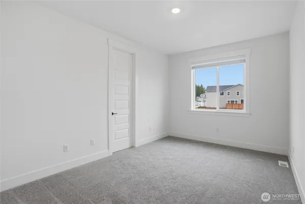 $849,950 | 20464 Myrtle Place East, Bonney Lake, WA 98391