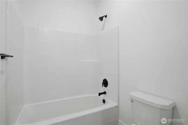 $849,950 | 20464 Myrtle Place East, Bonney Lake, WA 98391