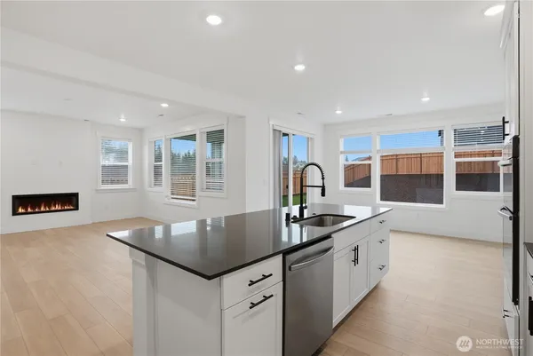 $849,950 | 20464 Myrtle Place East, Bonney Lake, WA 98391