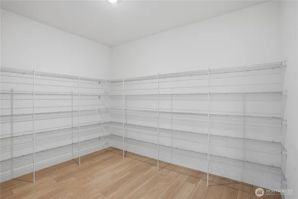 $849,950 | 20464 Myrtle Place East, Bonney Lake, WA 98391