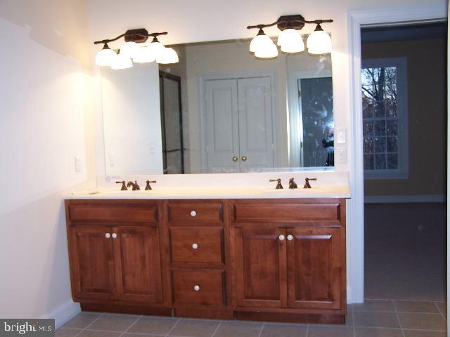 1265 Kuhn Road Boiling Springs, PA 17007 - Photo 7 of 8 Gallery Image 7