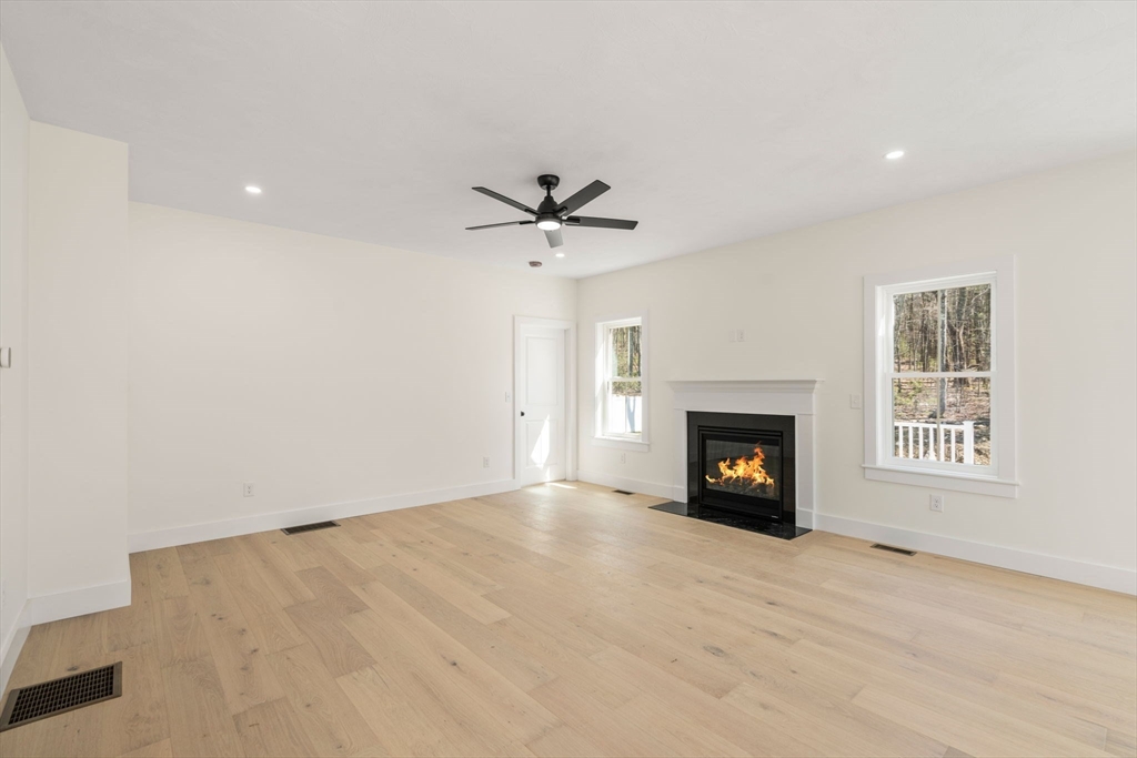 306 Fisher Road Holden, MA 01520 - Photo 15 of 33