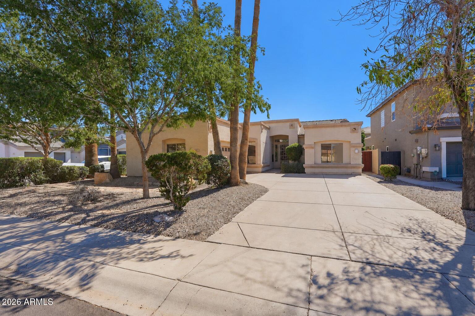 857 East Del Rio Street Gilbert, AZ 85295 - Photo 37 of 39 edit 3