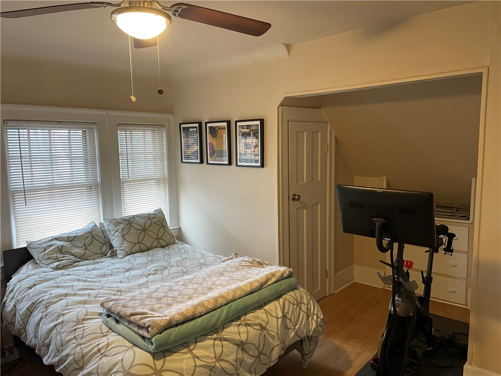 24 Sibley Place, Unit 4 Rochester, NY 14607 - Photo 11 of 12