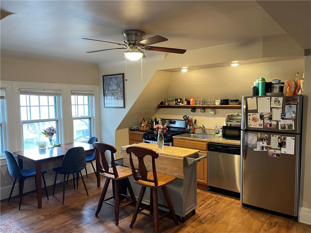 24 Sibley Place, Unit 4 Rochester, NY 14607 - Photo 2 of 12
