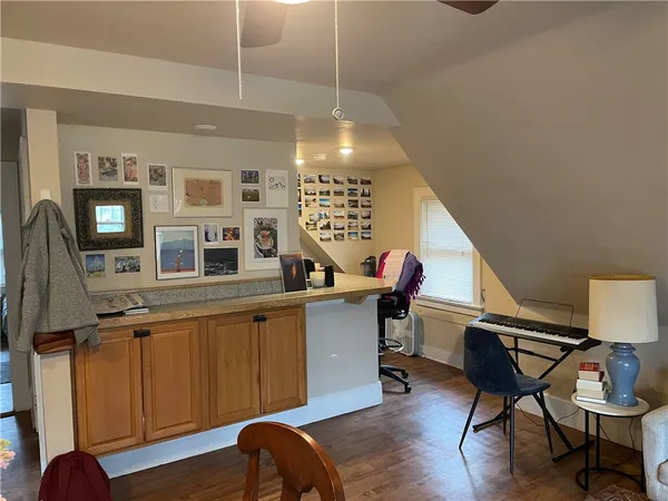 $1,300 | 24 Sibley Place, Unit 4, Rochester, NY 14607
